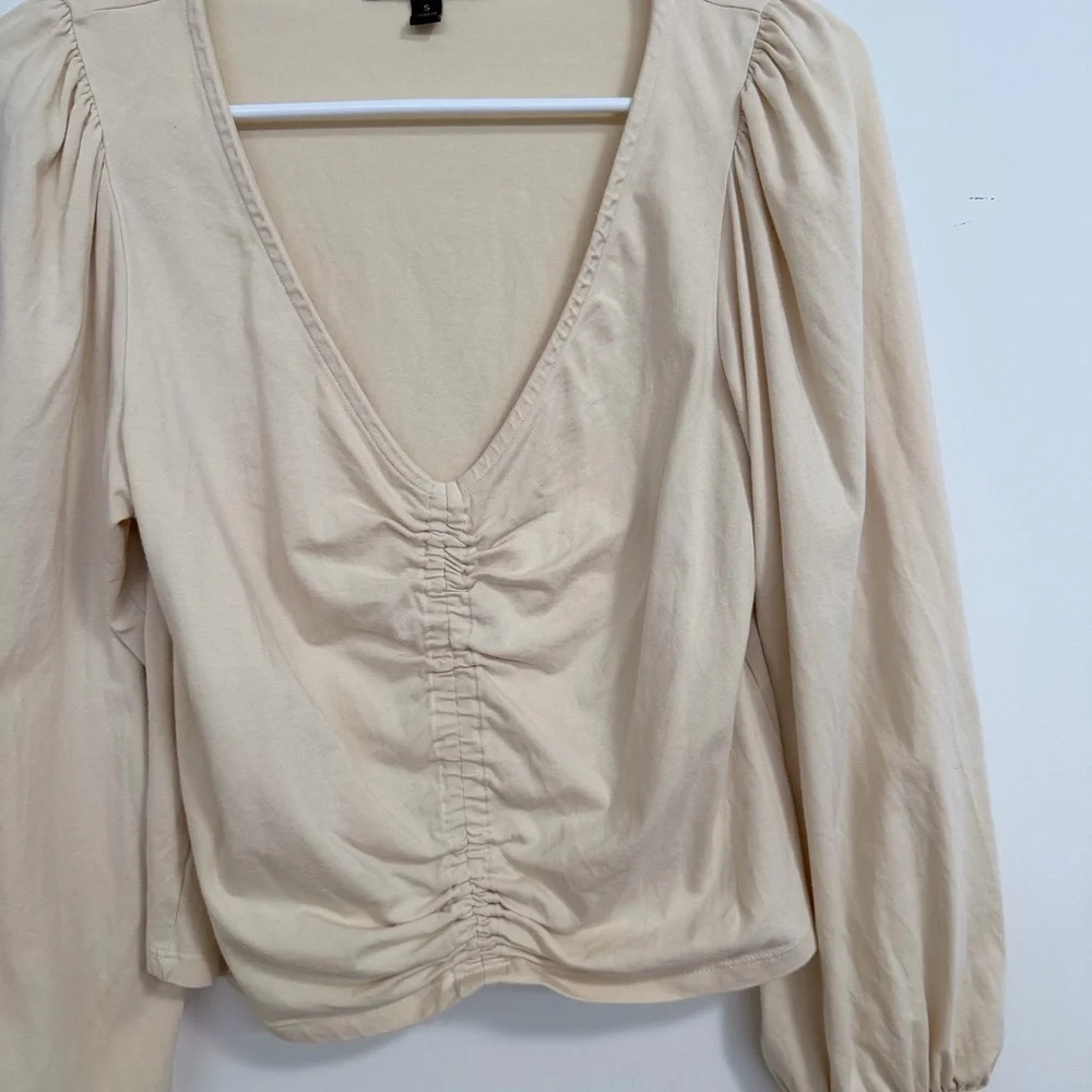 Banana Republic chic cream